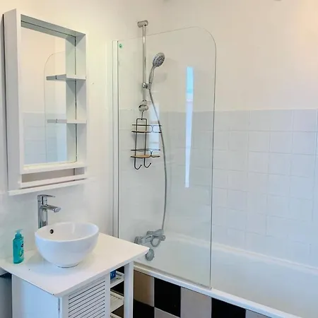 Apartment Le Capricorne Plein Centre Wifi La Rochelle (Charente-Maritime)